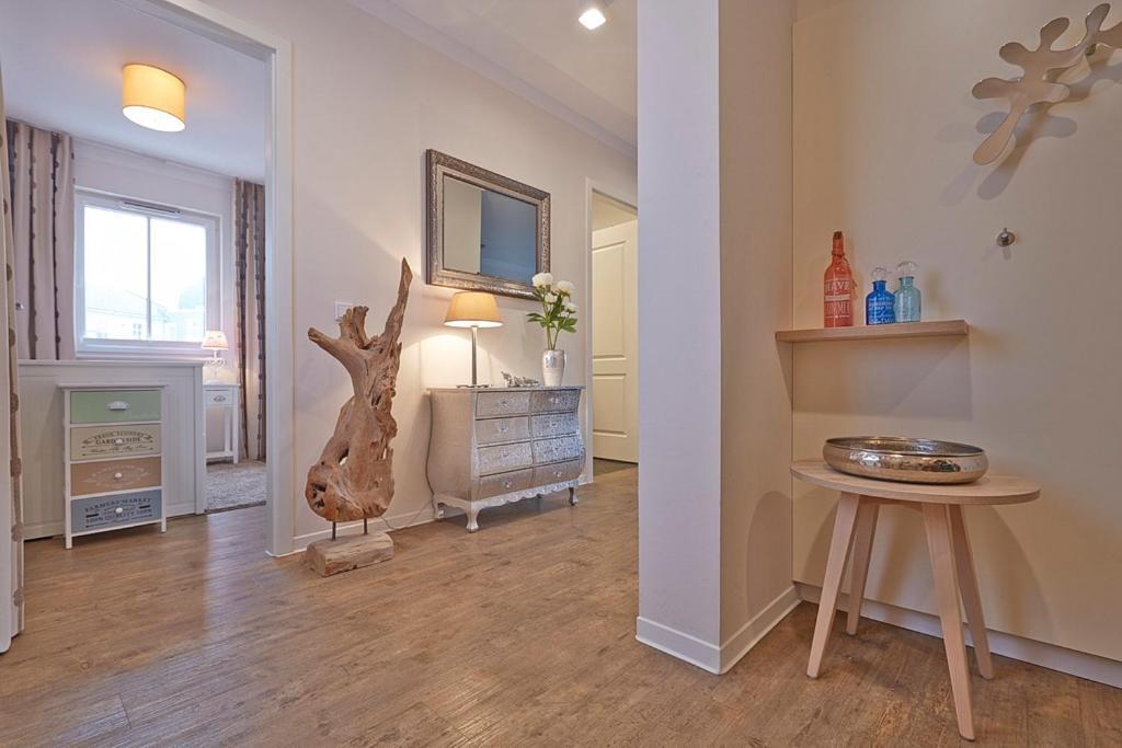 Sunny Suite 14 - Elegantes Hotelapartment Mit Grossartigem Pool-Wellnessbereich Direkt Am Meer In Ruhiger Lage - Perfekt Fuer Mensch Und Tier Бёргеренде-Ретвиш Экстерьер фото